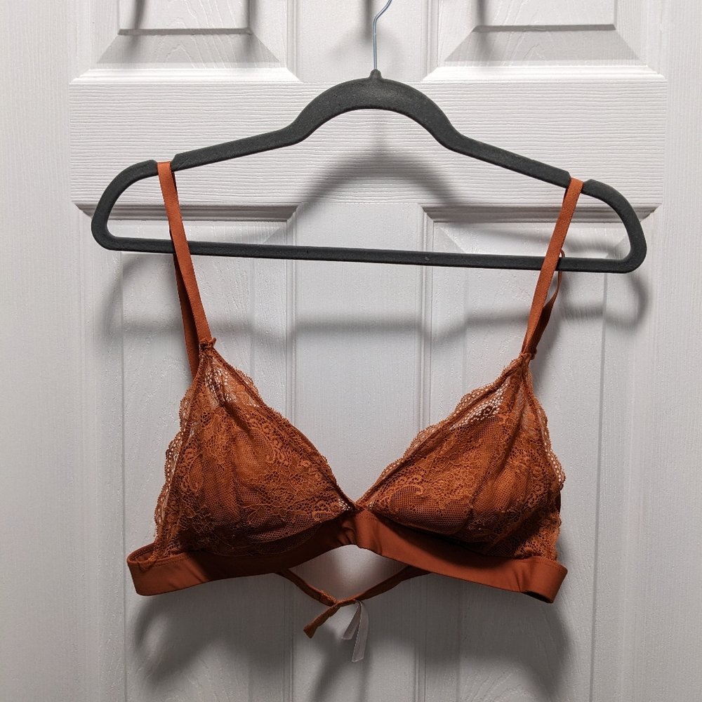 Medium Bralette, rusty orange lace